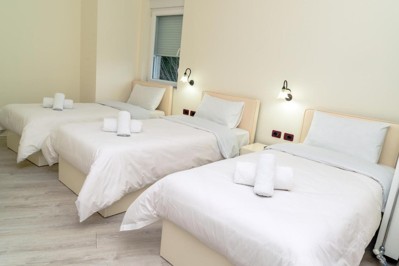 Hotel George Korce Esterno foto