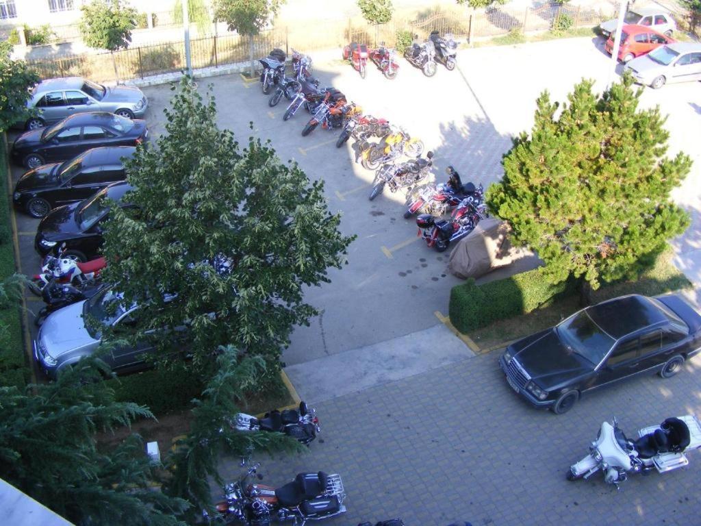 Hotel George Korce Esterno foto