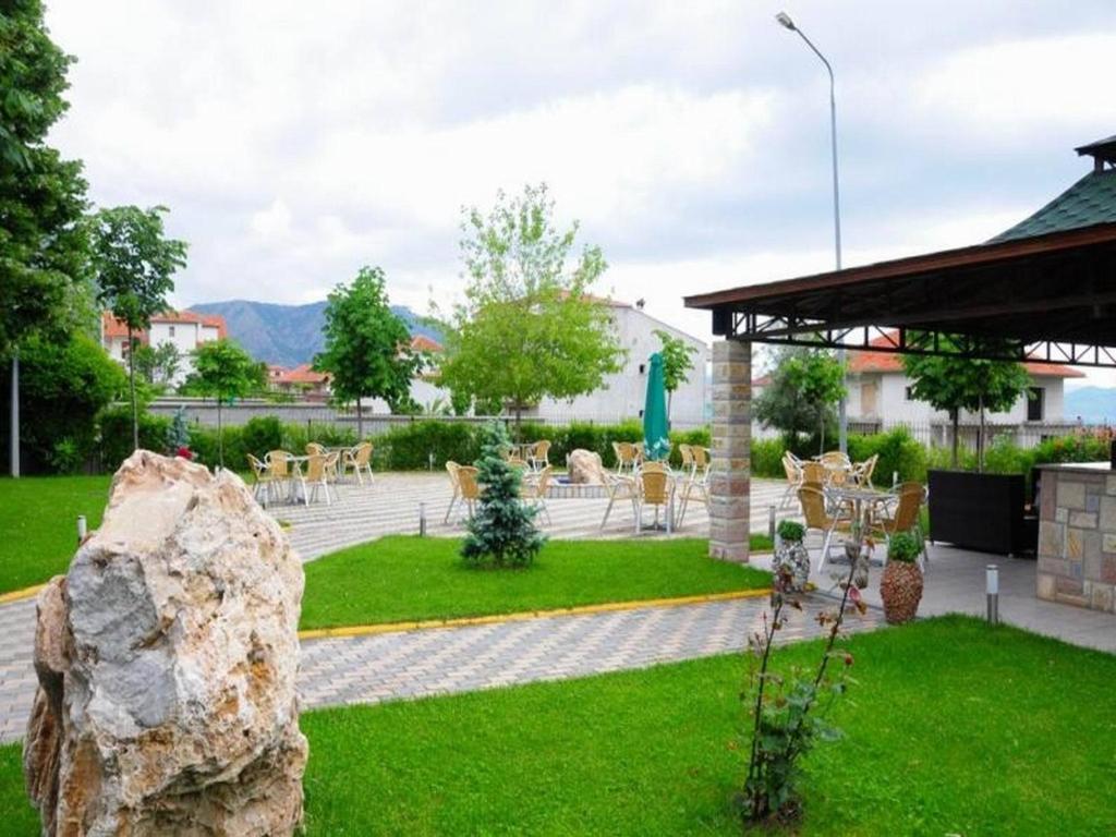 Hotel George Korce Esterno foto